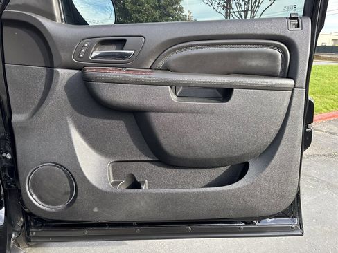 Used 2013 GMC Yukon Denali image 49