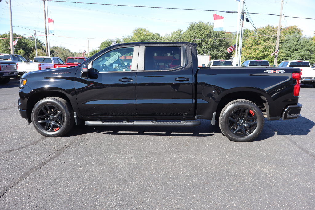 Used 2024 Chevrolet Silverado 1500 RST w/ Redline Edition AWD/4WD image 26