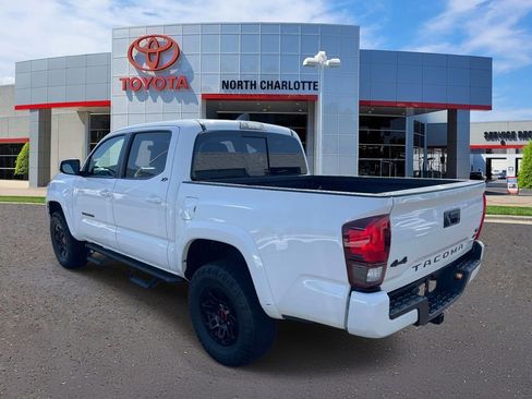 Used 2023 Toyota Tacoma SR5 w/ Technology Package image 8