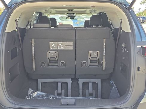New 2026 Kia Carnival SX Prestige FWD image 10