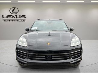 Used 2023 Porsche Cayenne Platinum Edition video 2