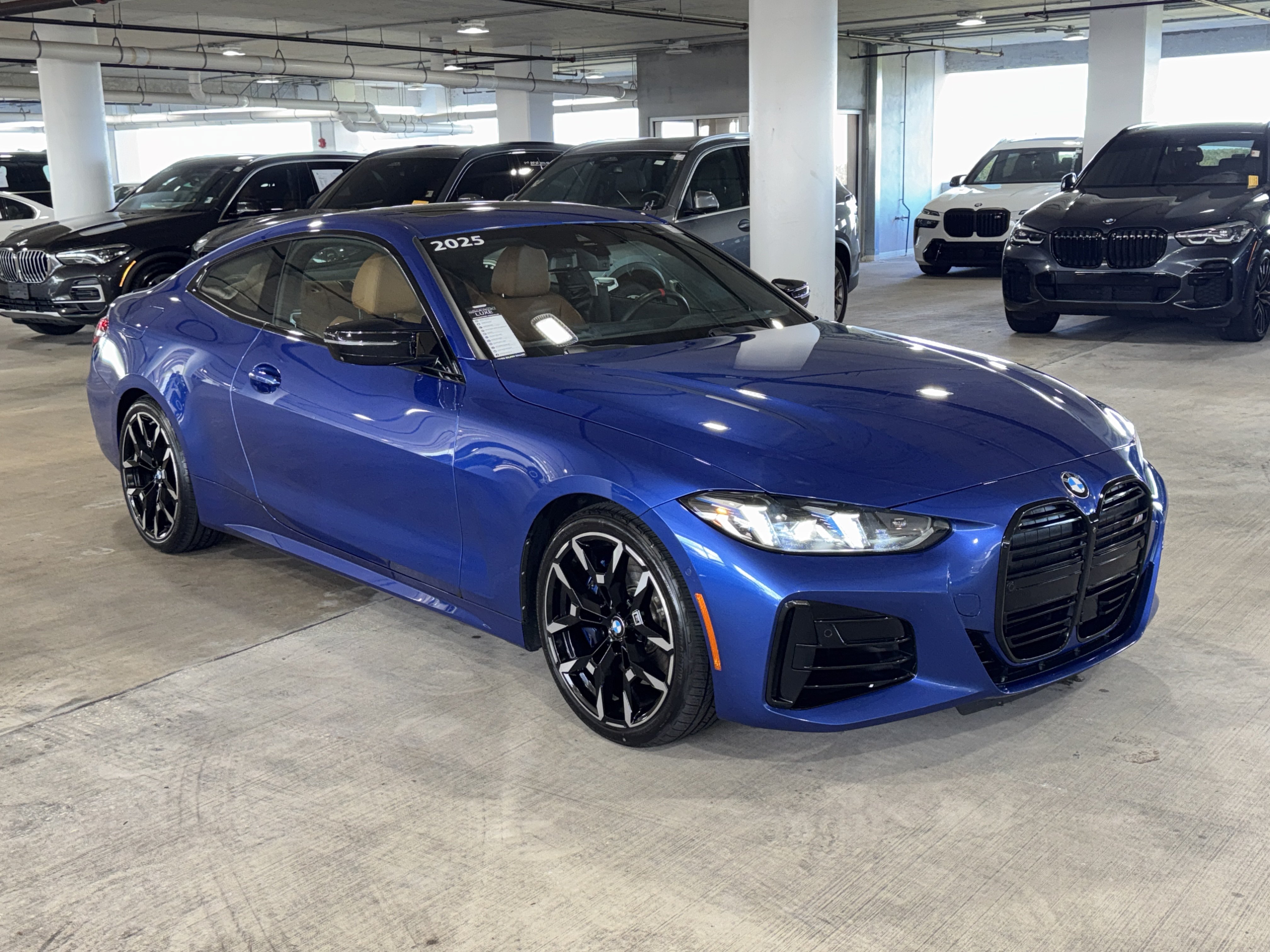 Used 2025 BMW M440i Coupe RWD image 2