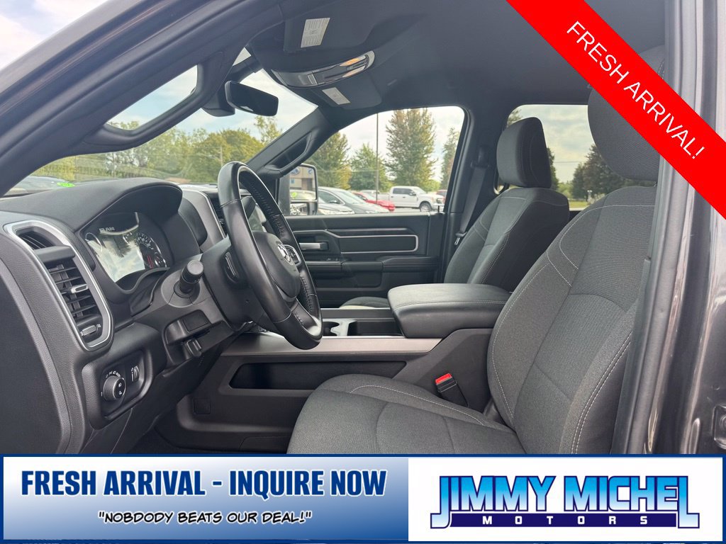Used 2024 RAM 3500 Big Horn w/ Night Edition AWD/4WD image 5
