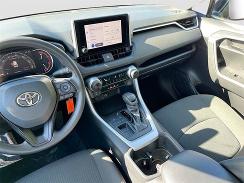 Used 2024 Toyota RAV4 LE image 21