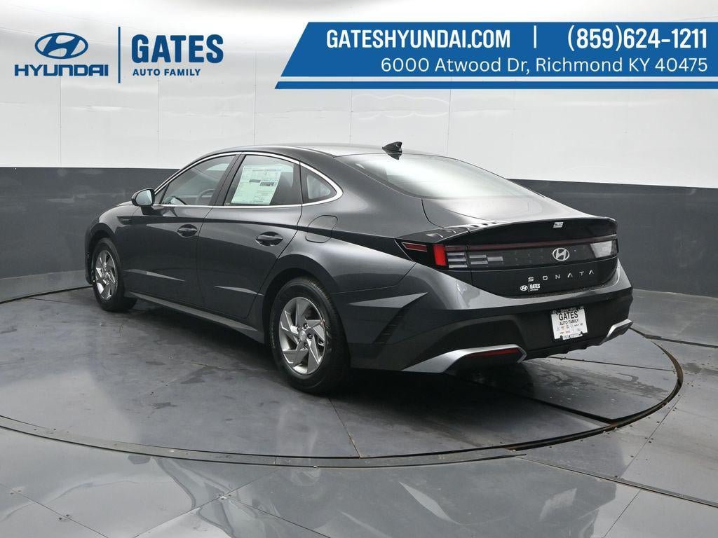 New 2026 Hyundai Sonata SE FWD image 8