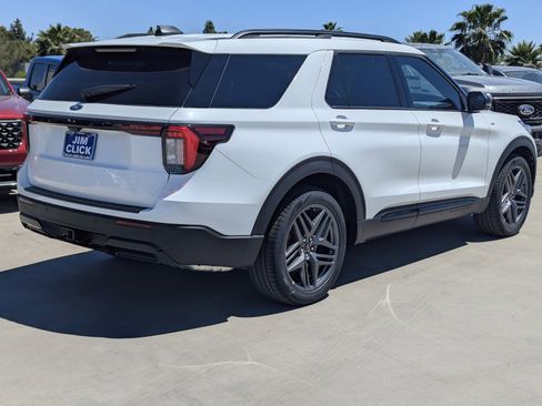 New 2026 Ford Explorer ST-Line RWD image 2