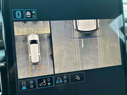 New 2026 GMC Yukon XL Elevation image 26