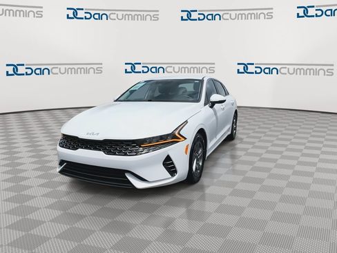 Used 2023 Kia K5 LXS FWD image 4