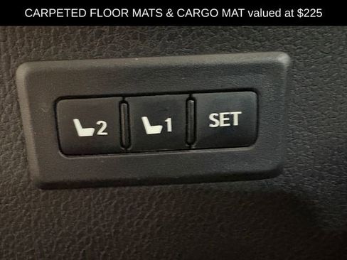 Used 2013 Toyota RAV4 Limited AWD/4WD image 7