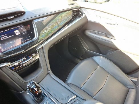 Used 2021 Cadillac XT6 Sport image 27