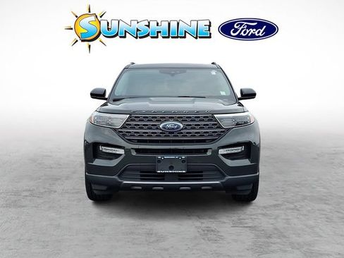 Certified 2022 Ford Explorer XLT w/ Equipment Group 202A AWD/4WD image 2