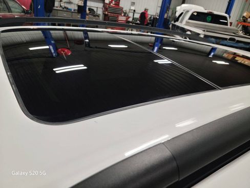 Used 2018 Ford Escape SE image 23