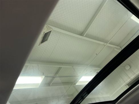 Used 2019 Buick Envision Premium w/ LPO, Active Package image 19