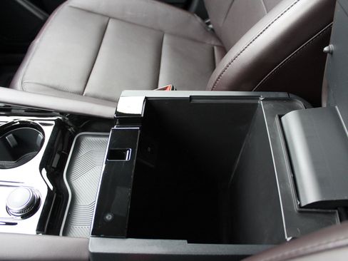 Used 2025 Ford Explorer Platinum w/ LUX Leather Package image 61