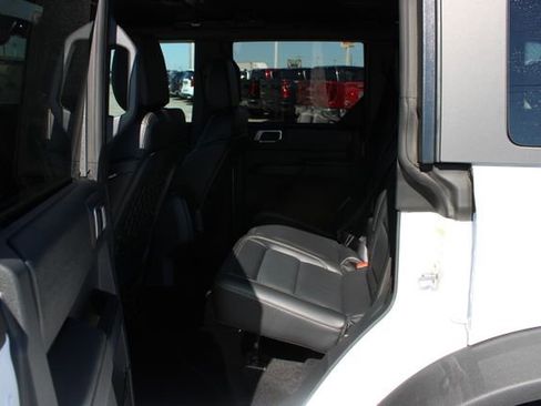 New 2026 Ford Bronco Badlands AWD/4WD image 9