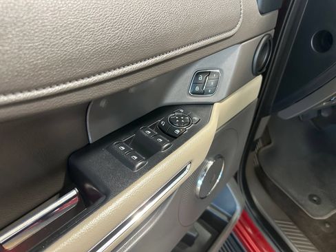 Used 2019 Ford Expedition Max XLT w/ Equipment Group 202A RWD image 12