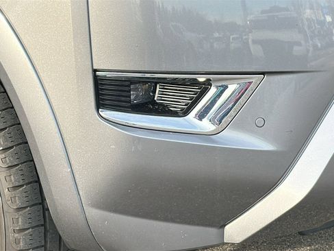 Certified 2021 Nissan Armada Platinum w/ Captain's Chairs Package image 5