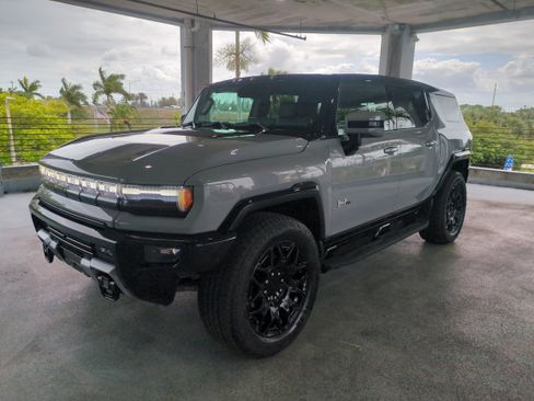 Used 2024 GMC Hummer EV 2X image 9