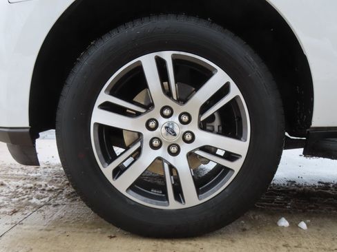 Used 2024 Ford Expedition Max XLT image 15