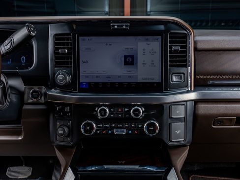 Used 2026 Ford F450 King Ranch w/ Chrome Package image 23