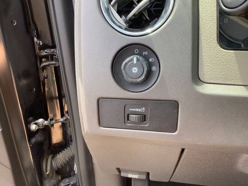 Used 2010 Ford F150 XLT AWD/4WD image 45