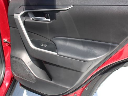 Used 2024 Toyota RAV4 XLE w/ Convenience Package image 17