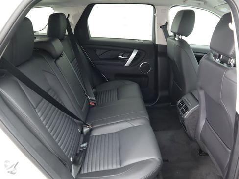 Certified 2024 Land Rover Discovery Sport S image 23