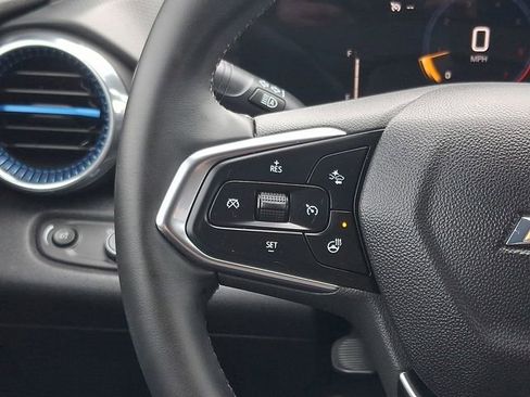 Used 2024 Chevrolet Trax LT w/ Driver Confidence Package FWD image 20