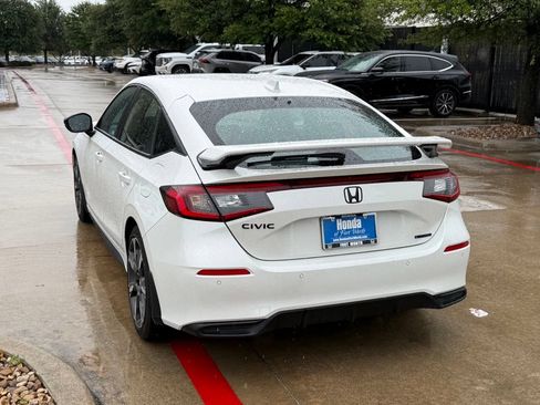 Used 2025 Honda Civic Sport Touring image 3