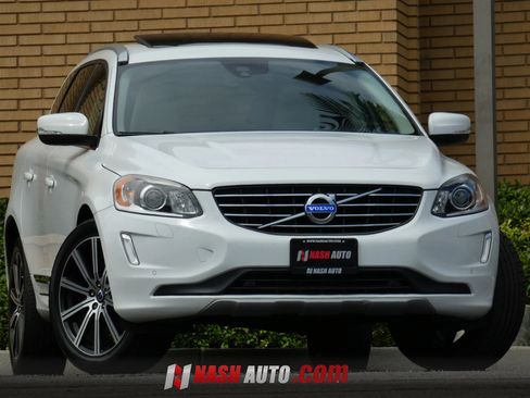 Used 2017 Volvo XC60 T5 Inscription w/ Preferred Option Package FWD image 3