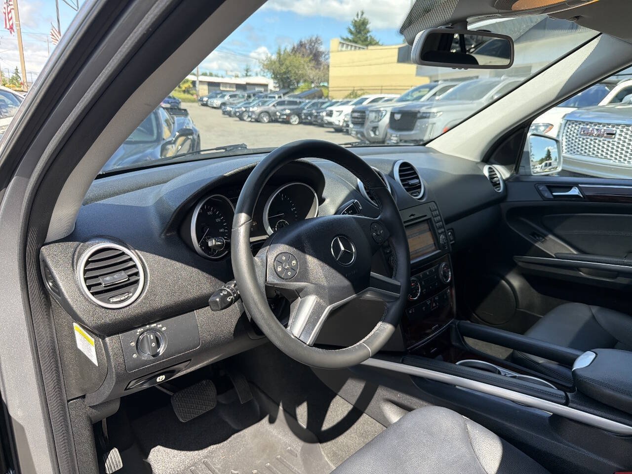 Used 2011 Mercedes-Benz ML 350 BlueTEC 4MATIC image 37