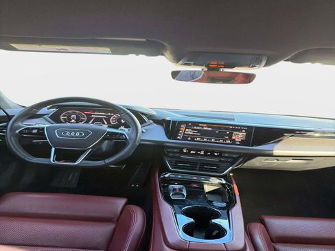 Used 2023 Audi RS e-tron GT w/ Ceramic Brake Package image 9