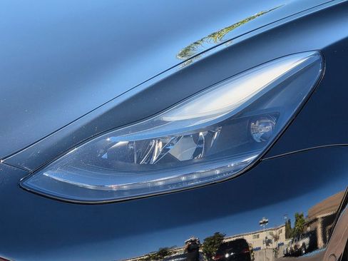 Used 2022 Tesla Model 3 image 8