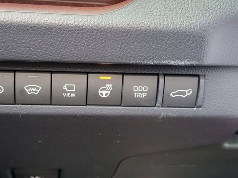 Used 2023 Toyota RAV4 Limited image 15