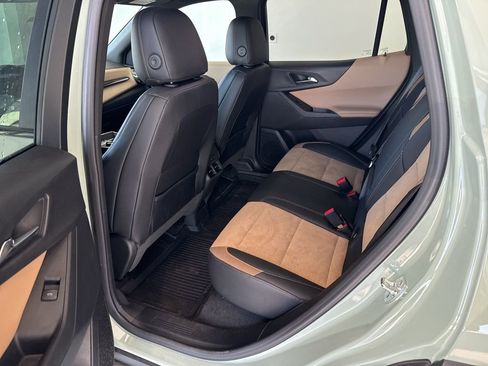 Used 2025 Chevrolet Equinox ACTIV w/ Safety and Technology Package image 16