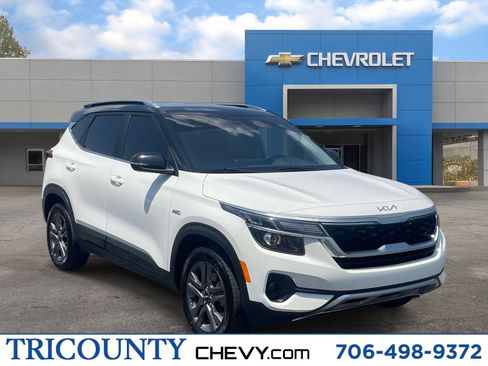 Used 2023 Kia Seltos S w/ Navigation Package AWD/4WD image 1