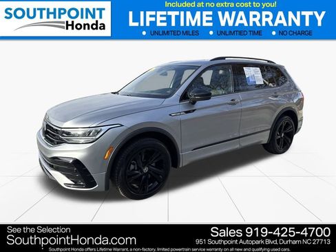 Used 2024 Volkswagen Tiguan SE R-Line image 3