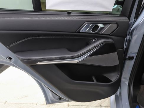 New 2026 BMW X5 xDrive40i w/ Executive Package image 19