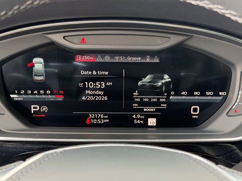 Used 2024 Audi S8 AWD/4WD image 14