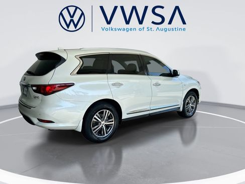 Used 2020 INFINITI QX60 Luxe w/ Essential Package FWD image 8