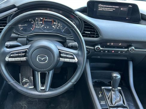 Used 2019 MAZDA MAZDA3 Hatchback w/ Preferred Package image 14