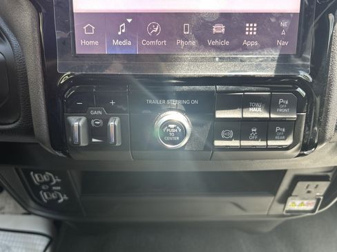 New 2025 RAM 2500 Tradesman image 19