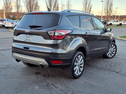 Used 2018 Ford Escape Titanium w/ Ford Safe & Smart Package image 29