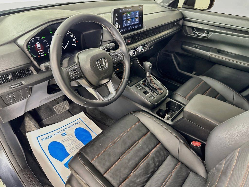 Used 2025 Honda CR-V Sport-L image 9