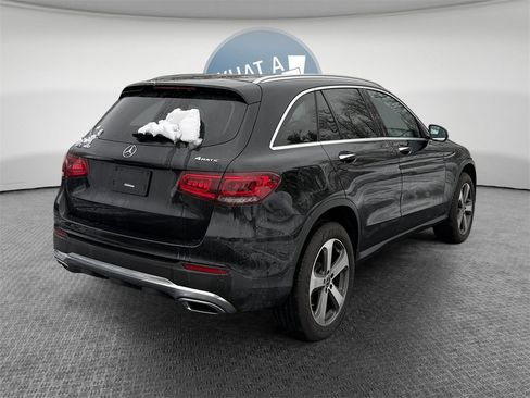 Used 2022 Mercedes-Benz GLC 300 4MATIC image 3