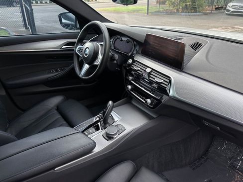 Used 2019 BMW 540i w/ M Sport Package RWD image 29