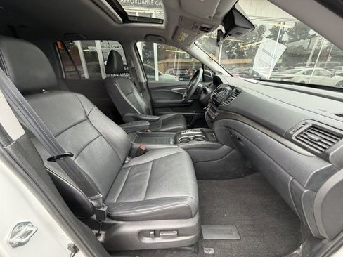 Used 2022 Honda Pilot Special Edition image 11
