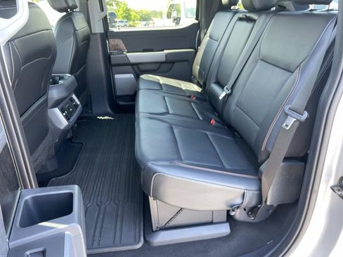 Used 2024 Ford F250 Lariat w/ Lariat Ultimate Package AWD/4WD image 14