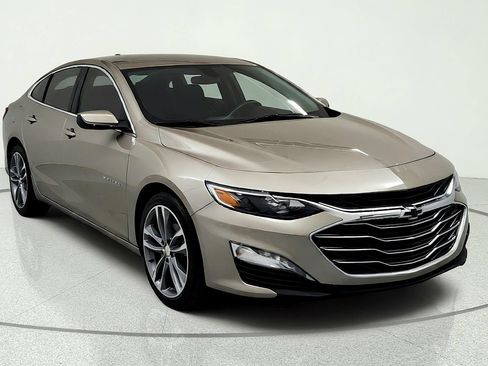 Used 2022 Chevrolet Malibu LT FWD image 7