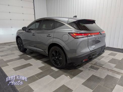 Used 2025 Nissan Murano SV AWD/4WD image 2